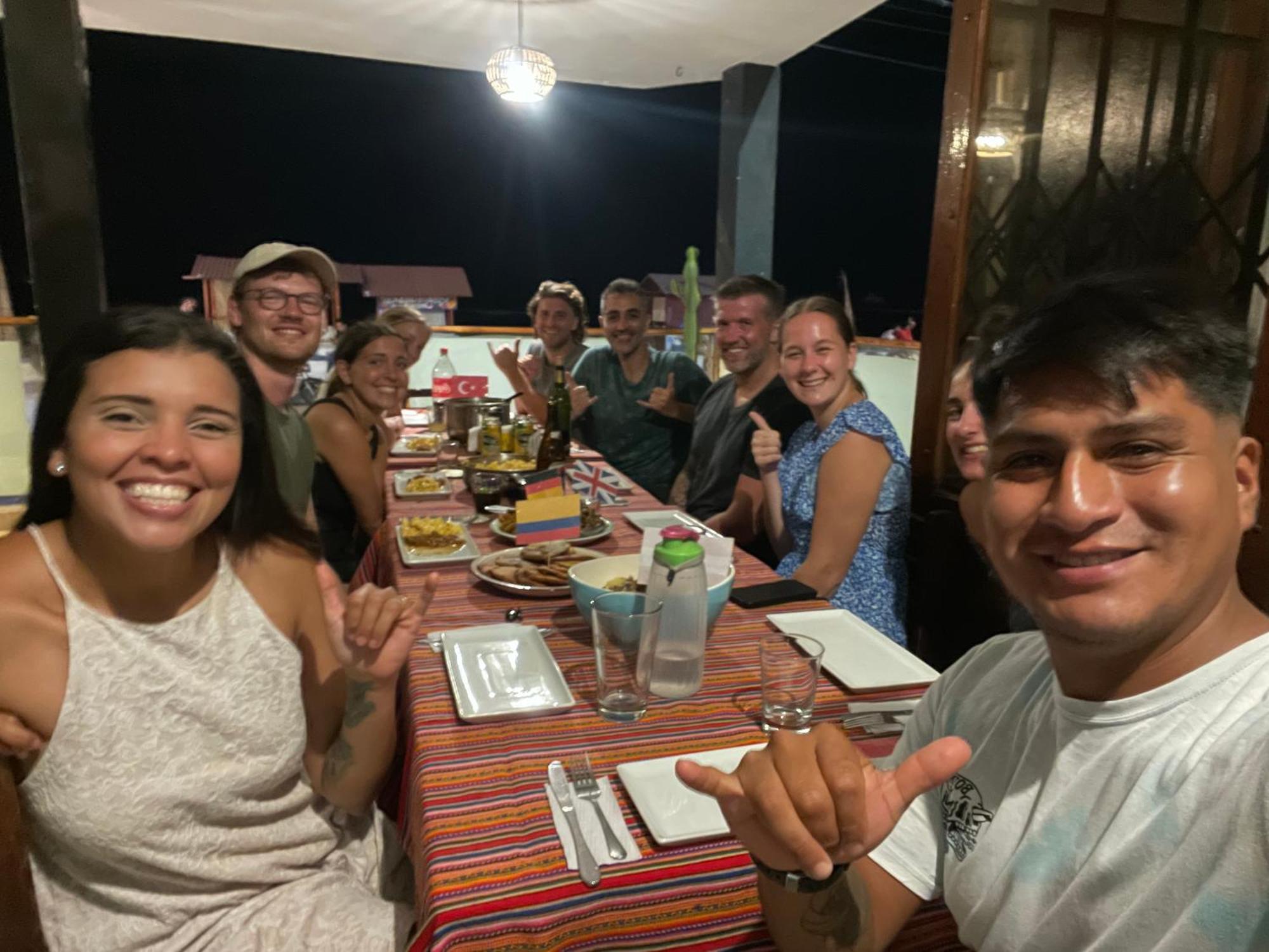 Totora Surf Hostel هوانتشاكو المظهر الخارجي الصورة